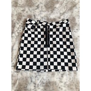 Check skirt